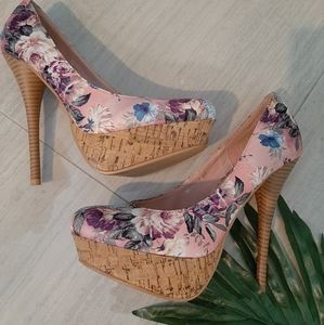 🌸Henry Ferrera Floral cork platform heels🌸